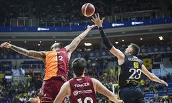 Potada Derbinin Galibi Fenerbahçe Oldu! Galatasaray'ı 24 Sayı Farklı Yendi!