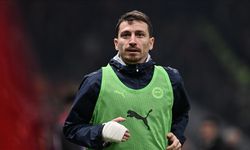 Fenerbahçeli Mert Hakan Yandaş'tan Kötü Haber! Ameliyat Edildi!