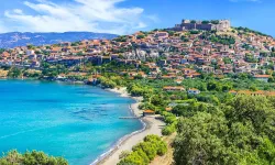 Ege'de Barışın Ritmi Yükseliyor: Ayvalık Mahalleevleri Midilli Uluslararası Festivali'nde!