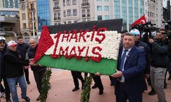 Taksim'de 1 Mayıs Kutlamaları: Sendikalar çelenk bıraktı