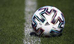 2025 - 2026 Sezonu Transfer Tescil Dönemleri Belli Oldu! İşte Tüm Detaylar: