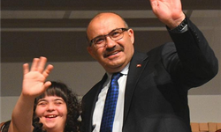 Vali Ustaoğlu: 19 Mayıs milletimizin hür yaşama iradesinin ilk adımıdır