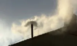 Vatikan’da Tarihi An: Yeni Papa Seçildi, Beyaz Duman Yükseldi!