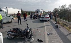 Burhaniye’de Feci Kaza! Motosiklet Otomobile Çarptı, 2 Yaralı!