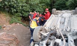 Susurluk’ta Feci Kaza! Araçta Mahsur Kalan Sürücü Son Anda Kurtarıldı