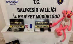 Uyuşturucuyu Pembe Pantere Sakladılar! Film Gibi Operasyonla Yakalandılar