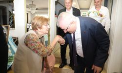Tam 100 Yaşında! Bedriye Teyzeye 100. Yıl Sürprizi