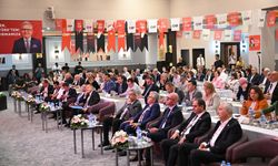 CHP'li Belediyeler Bandırma'da Buluştu: "Baskılara Rağmen Hizmete Devam"