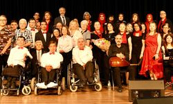 Engelsiz Düşler Türk Müziği Korusu Hem Coşturdu Hem Duygulandırdı