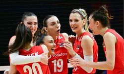 Filenin Sultanları Polonya’yı Da Devirdi! VNL 2025’te 3’te 3 Yapan Türkiye Rüzgâr Gibi Esiyor