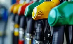 Motorine Zam Kapıda: Benzin Artışının Ardından Gözler Cumartesiye Çevrildi