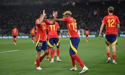 Gol Yağmuru... Bu Maç Tarihe Geçti! İspanya Fransa'yı 5-4 Mağlup Etti!