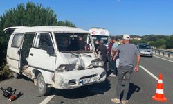 Balıkesir İvrindi'de Korkutan Kaza! Araç Sürücüsü Ağır Yaralandı!