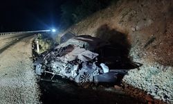 Yolcu Otobüsüyle Otomobil Çarpıştı! 8 Kişi Yaralandı 1 Kişi Hayatını Kaybetti!