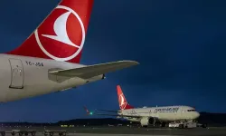 Son Dakika! THY Uçağında 'Bomba' Paniği! Wi-Fi Adını "Bomba" Yapan Yolcu Uçağı Birbirine Kattı