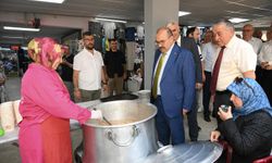 Hasan Baba Çarşısı'nda Aşure Hayrı