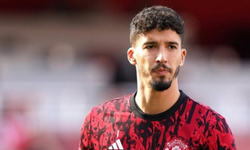 Altay Bayındır'a Eski Manchester United'lı Yıldızdan Ağır Eleştiriler: