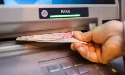 Emekliler Dikkat: Maaşınız Bir Anda Kesilebilir! SGK "Yersiz Ödeme" Hamlesini Başlattı: Kimler Risk Altında?