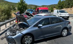 Balıkesir Edremit'te Zincirleme Kaza! 8 Kişi Yaralandı! Edremit Yolu Trafiğe Kapatıldı!