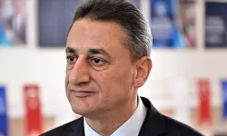 Eski Vali Erol Karaömeroğlu Trafik Kazasında Yaşamını Yitirdi!