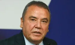 Son Dakika: Muhittin Böcek Hastaneye Kaldırıldı! Durumu Ağırlaştı: '22 İlaçla Ayakta Duruyorum' Demişti!