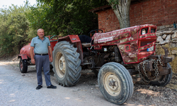 Patlak Lastikle Alevlerin Üstüne Giden Adamın Öyküsü
