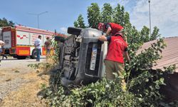 Balıkesir-Bursa Yolunda Korkutan Kaza! Yaşlı Kadın Yaralandı! 5 Kişi Ölümden Döndü!
