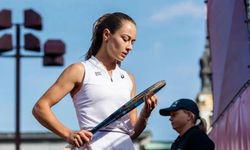 Melbourne’de Tarih Yazan Türk! Zeynep Sönmez - Yulia Putintseva Maçı Hangi Kanalda, Saat Kaçta? | Avustralya Açık 2026