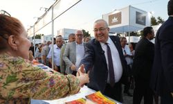 Edremit’te 7. Kitap Fuarı “Ölmez Ağacın Gölgesinde” Başladı