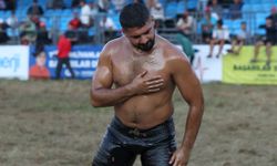 Gökbel Yaylası’nda Zafer Balıkesir’in! Enes Doğan Başpehlivan Oldu