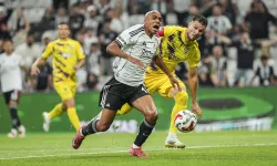 Beşiktaş - Eyüpspor Maçında Çok Tartışılan Pozisyon! Penaltı mı? Değil mi? Trio Ekibi Noktayı Koydu!