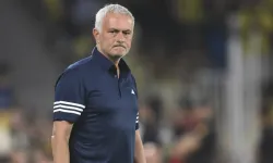 Jose Mourinho’dan Fenerbahçe – Benfica Maçı Sonrası Kritik Açıklamalar: “Güçlü Olan Kazandı”
