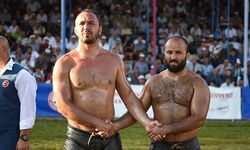 65. Kurtdereli Güreşleri'nde Başpehlivan Orhan Okulu Oldu!