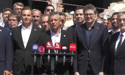 Özgür Özel Sındırgı’da: “Afet bölgesi ilan edilmeli, yaralar hızla sarılmalı”