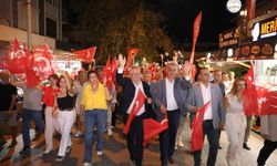 Edremit’te 30 Ağustos Zafer Bayramı Coşkusu: Fener Alayı ve Buray Konseri