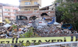 Balıkesir Sındırgı'da 6.1 Büyüklüğündeki Deprem Sonrasında Hasar Açıklandı! 1036 Yapı Ağır Hasarlı!