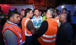 Balıkesir Büyükşehir Belediye Başkanı Ahmet Akın'dan Deprem Açıklaması! "Tüm Ekiplerimizle Takipteyiz!"