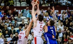 A Milli Basketbol Takımı EuroBasket 2025’te Çekya Karşısında İlk Yarıyı Önde Kapattı