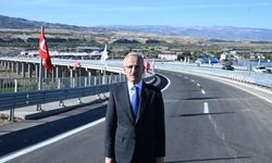 Ulaştırma Bakanı Uraloğlu Otoyolda Hız Sınırını Aştı: 9 Bin 267 TL Ceza