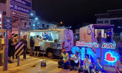 Balıkesir Büyükşehir Belediyesi’nden Depremzedelere Sıcak Çorba ve Barınma Desteği