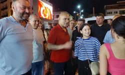 Turhan Çömez'den Sındırgı'da Depremzedelere Destek