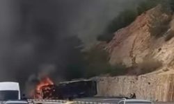 Balıkesir Edremit Yolunda Feci Yangın! Tır Alev Alev Yandı!