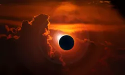 2026’nın İlk Güneş Tutulması Bugün! "Ateş Çemberi" Saat Kaçta Başlayacak? Türkiye'den İzlenecek mi?