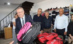 Edremit’te 400 Çocuğa Kırtasiye Seti Desteği