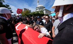 İzmir’de Şehit Polisler Son Yolculuğuna Uğurlandı: Yürek Yakan Tören