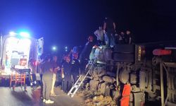 Balıkesir' Korkunç Kaza! Susurluk'ta TIR Devrildi! Sürücü Yaralandı!