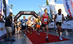 Ayvalık’ta 3. Kurtuluş Yarı Maratonu Tamamlandı: 24 Ülkeden 1300 Sporcu Katıldı