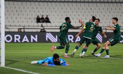 Esenler Erokspor’dan Tarihi Geri Dönüş! Uzatmalarda Gelen Galibiyetle Manisa FK’yı 4-3 Mağlup Ettiler