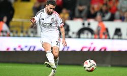 Beşiktaş'ın Yıldızı Rafa Silva'dan Kariyerindeki İlk Hat-Trick!