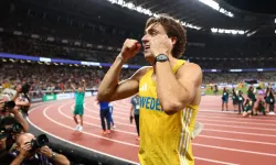 Armand Duplantis'ten Tarihi Atlama! Tokyo’da 6.30'luk Derecesiyle Yeni Dünya Rekoru Kırdı